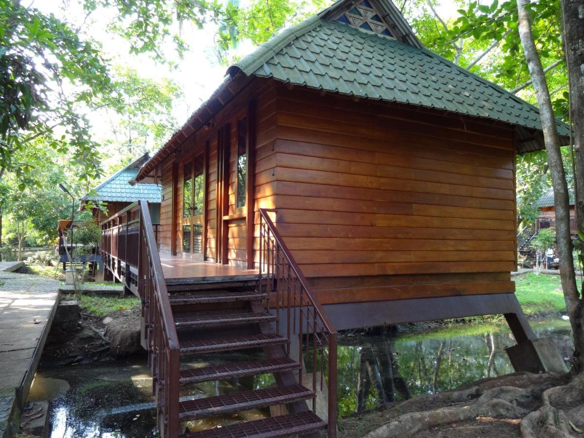 Water Scapes Hotel Kumarakom Exterior foto