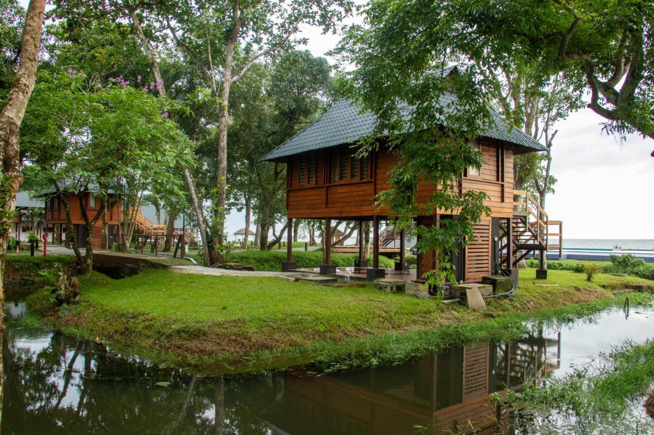 Water Scapes Hotel Kumarakom Exterior foto