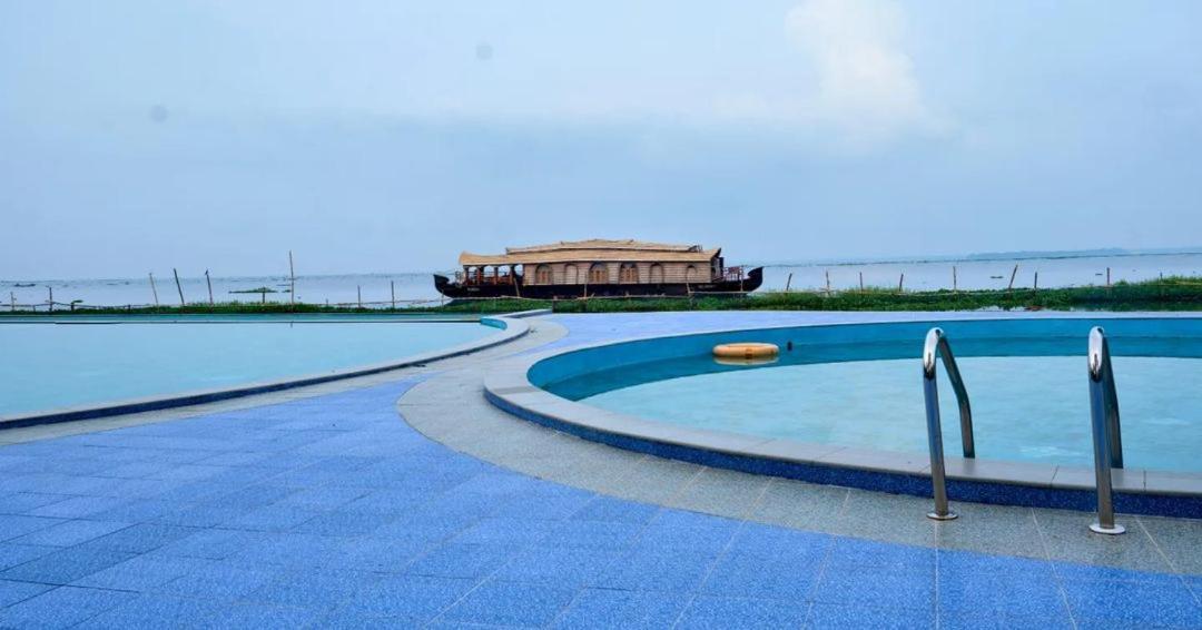 Water Scapes Hotel Kumarakom Exterior foto