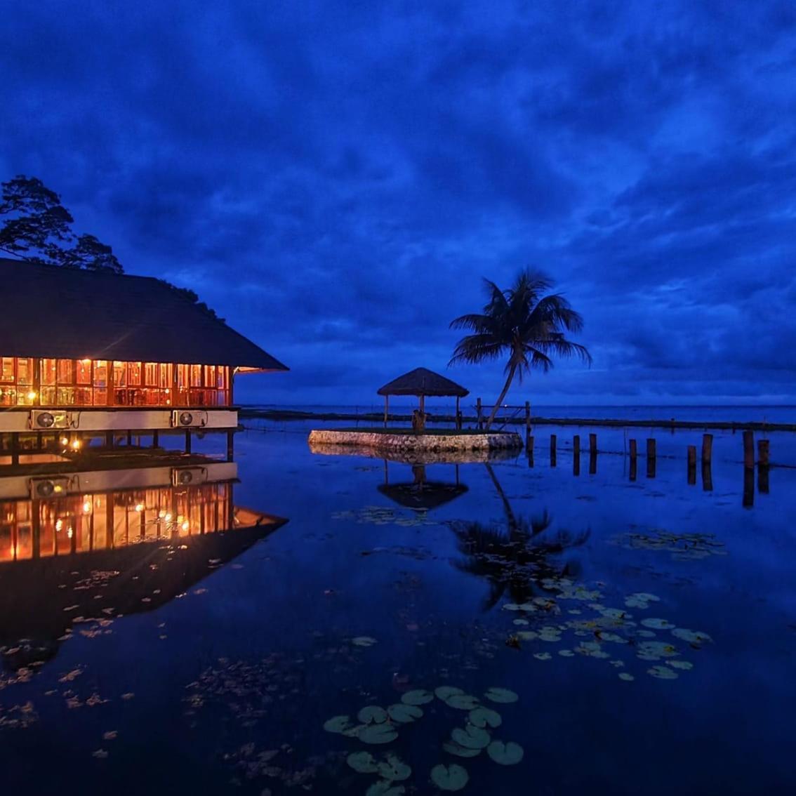 Water Scapes Hotel Kumarakom Exterior foto