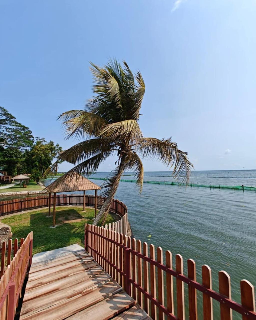 Water Scapes Hotel Kumarakom Exterior foto