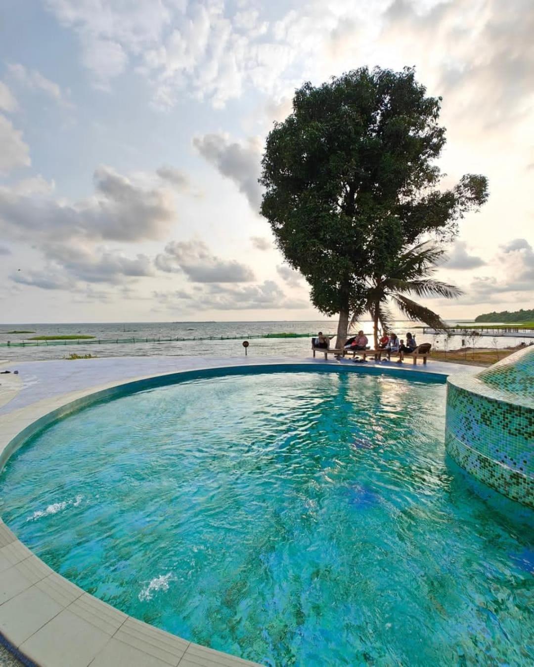 Water Scapes Hotel Kumarakom Exterior foto