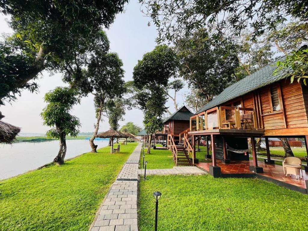 Water Scapes Hotel Kumarakom Exterior foto
